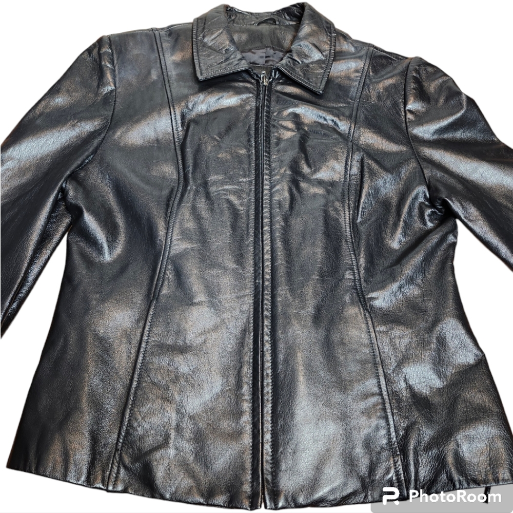 Danier Leather Womans Zippered Soft Elegant Jacket Coat - Picture 3 of 9